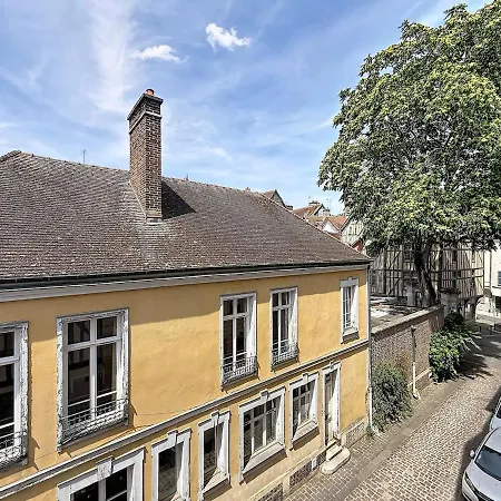 Le Petit Bouchon, Centre *
